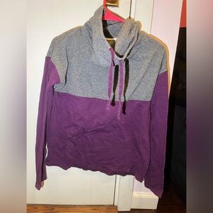 🦋 So Brand Cowl Neck Sweatshirt in Purple and Heather Gray Junior’s Size Small